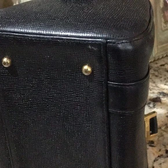 Excellent MCM Boston Black Leather Handbag - Picture 10 of 13